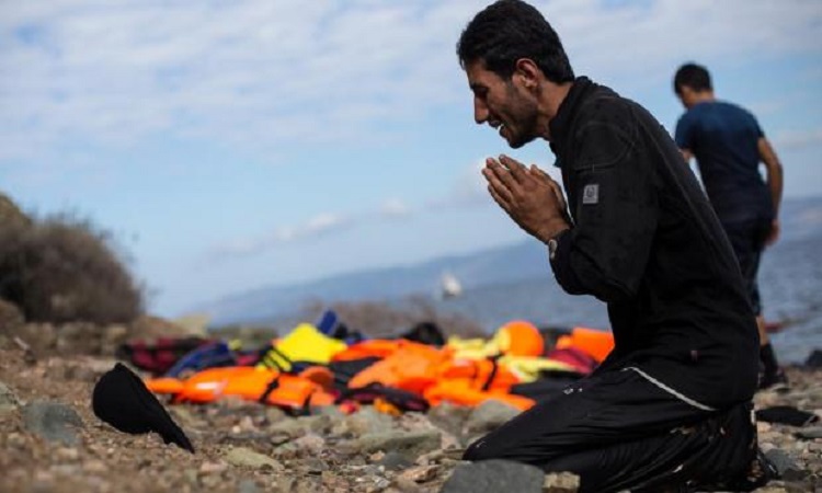 Τριήμερο πένθος στη Λέσβο για τους νεκρούς πρόσφυγες