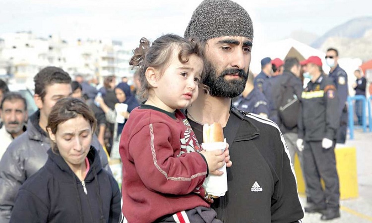 Βοήθεια σε πρόσφυγες στην Ελλάδα έστειλε η Πολιτική Άμυνα