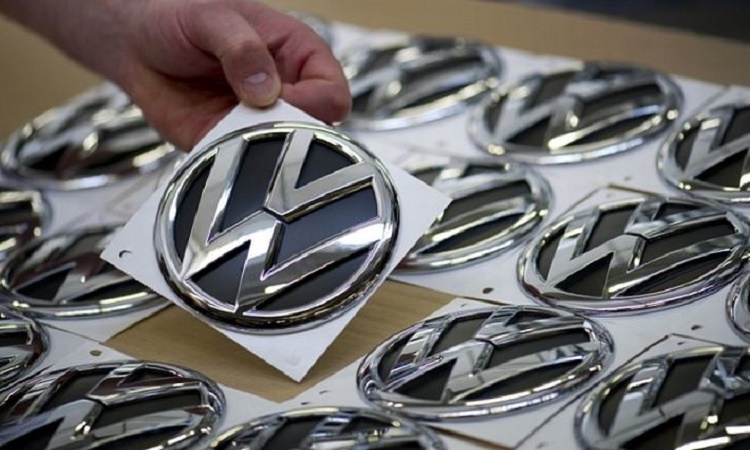 Η ΕΚΤ ανέστειλε την αγορά τιτλοποιημένων δανείων της Volkswagen