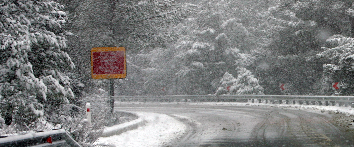 Χιόνια στα ορεινά - Βροχές στα πεδινά! Ανακοίνωση της αστυνομίας για τους δρόμους
