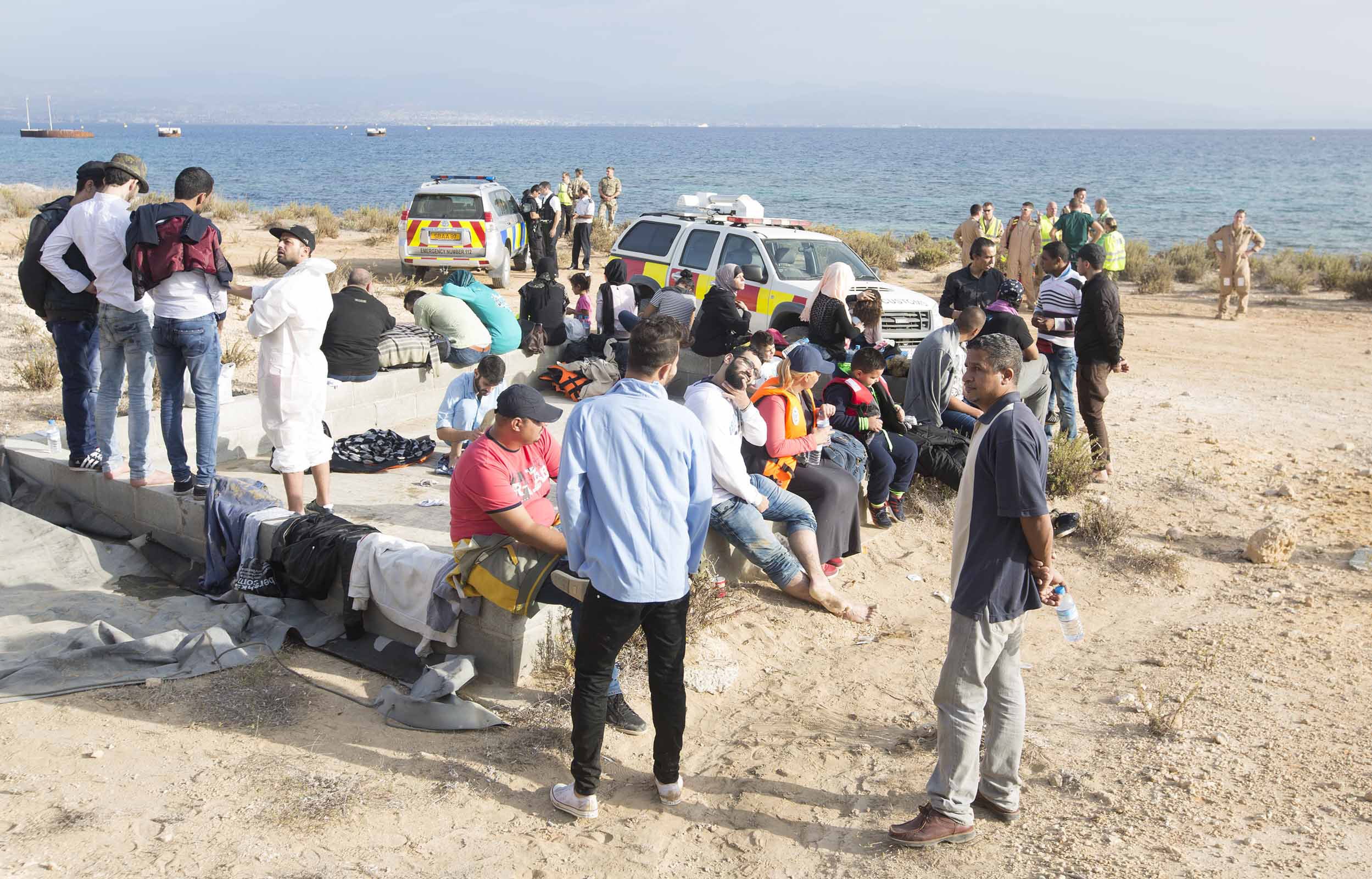 114 άτομα από τη Συρία με δυο βάρκες έφθασαν στο Ακρωτήρι (ΦΩΤΟΓΡΑΦΙΕΣ)