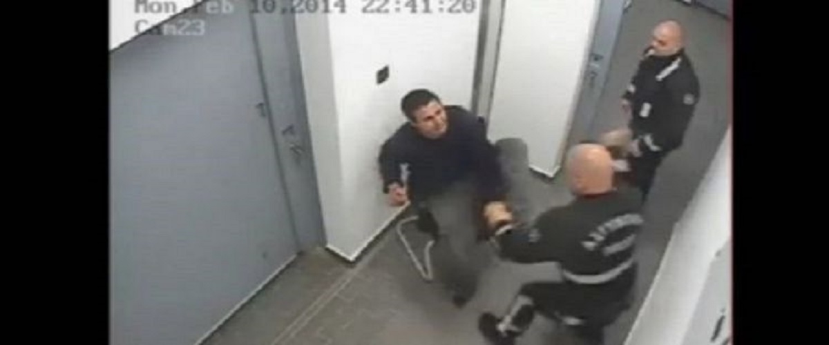 «Σταματήστε την προβολή του βίντεο με τον ξυλοδαρμό κρατουμένου από τους ένστολους αστυνομικούς»