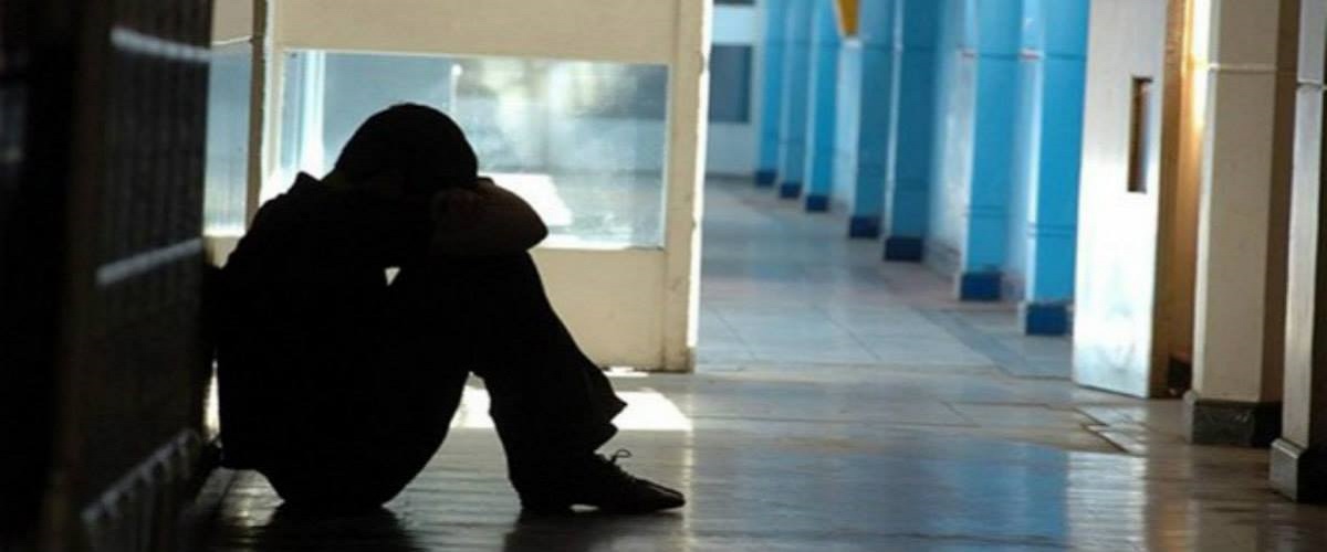 Ανεπιθύμητος στο σχολείο ο δάσκαλος που ξυλοκόπησε 10χρονο– Σοβαρά ψυχικά τραύματα αντιμετωπίζει ο μαθητής – Διορισμό περίμενε ο 45χρονος