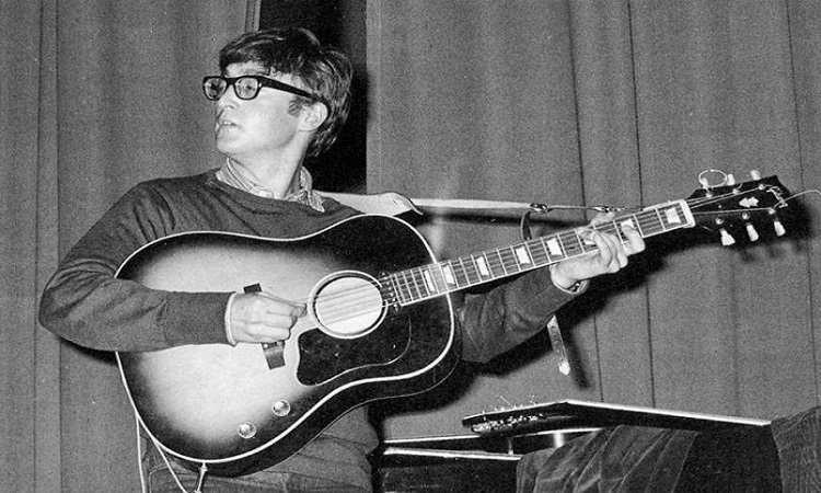 Χαμένη κιθάρα του Τζον Λένον πωλήθηκε 2,41 εκατομμύρια δολάρια