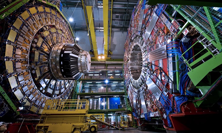 Έτοιμος να λειτουργήσει ο επιταχυντής του CERN – Νέα αναζήτηση για το σωματίδιο του Θεού (ΦΩΤΟ)