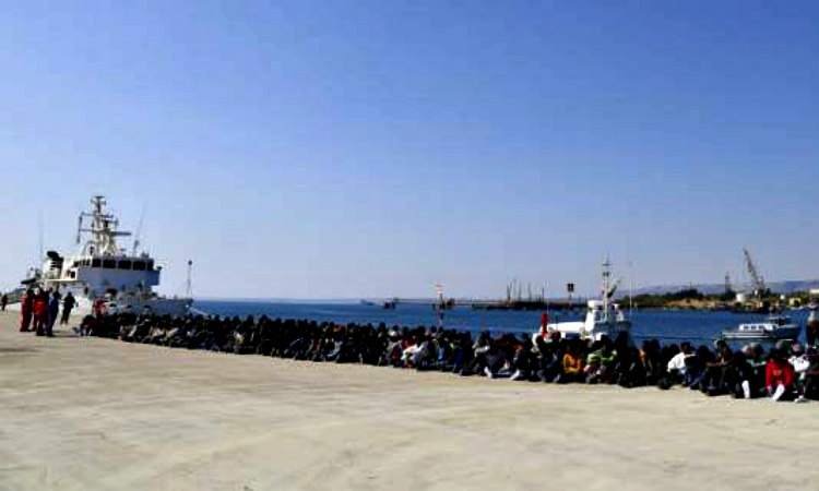 Ιταλία: 10.000 πρόσφυγες διασώθηκαν μέσα σε 2 μέρες