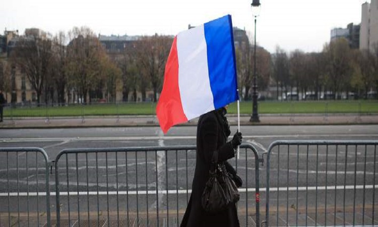 Και οι Γάλλοι πολίτες ζητούν δημοψήφισμα για παραμονή ή όχι στην ΕΕ