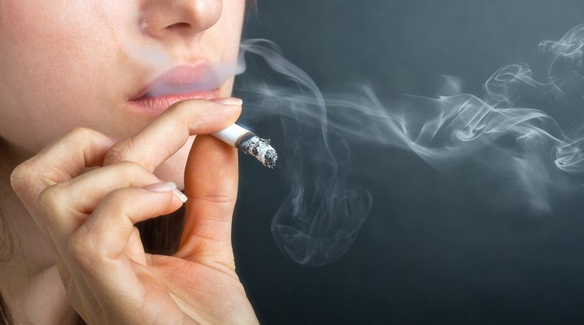 Έρευνα: Οι καπνιστές κάτω των 50 έχουν 8πλάσιο κίνδυνο για έμφραγμα