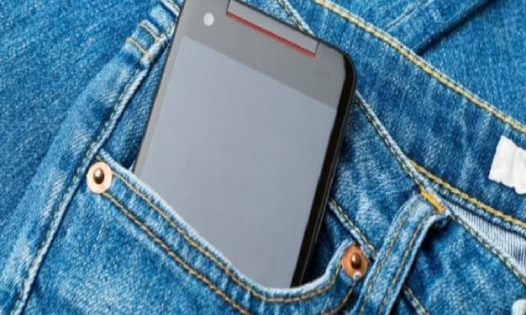 Κίνδυνος:Μην βάζετε το κινητό στην τσέπη του παντελονιού