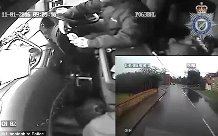 Κάπνιζε και έτρωγε στο τιμόνι πριν σκοτώσει ζευγάρι ηλικιωμένων (VIDEO)