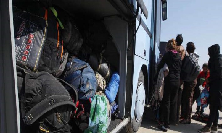 Εκκενώνεται η Ειδομένη:Αναχώρησε το πρώτο από τα 20 λεωφορεία με πρόσφυγες