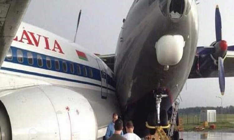 Συγκρούστηκαν δύο αεροπλάνα στο αεροδρόμιο του Μινσκ, εξαιτίας σφοδρής κακοκαιρίας (ΦΩΤΟ)