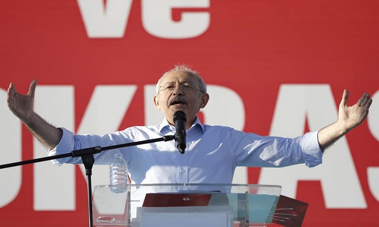 Νέο σύνταγμα με τη συμμετοχή όλων των κομμάτων, λέει ο Τούρκος Πρωθυπουργός