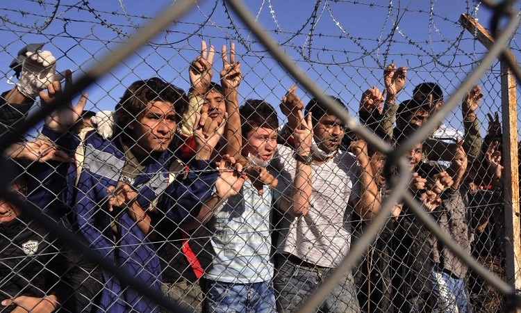 Ελληνική κυβέρνηση: Αναγκαίοι οι χώροι υποδοχής των προσφύγων