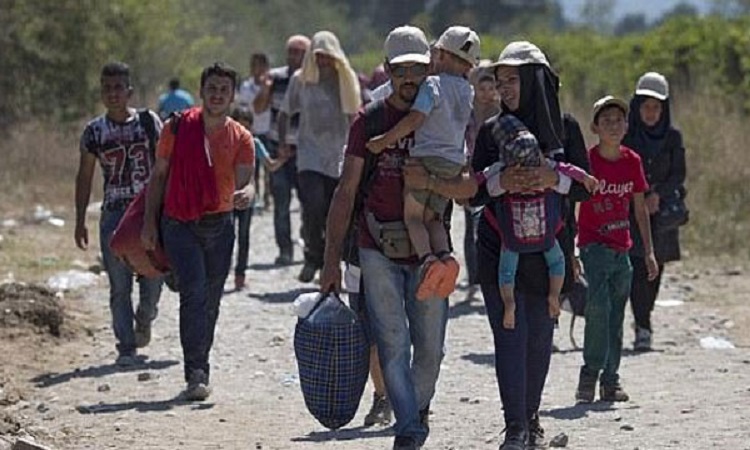 Το 50% των Ευρωπαίων φοβούνται και δυσανασχετούν με τους πρόσφυγες, σύμφωνα με έρευνα