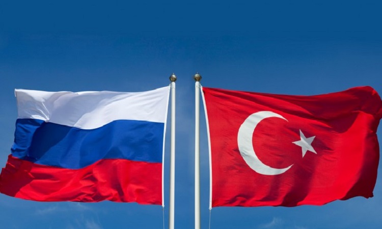Οι πρώτοι Ρώσοι τουρίστες έφθασαν στην Τουρκία, μετά από 8 μήνες διπλωματικής κρίσης