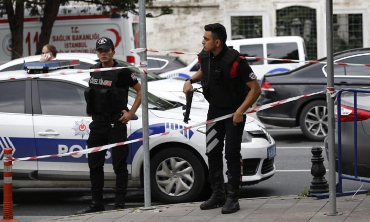 Τέσσερις συλλήψεις για την επίθεση στην Κωνσταντινούπολη