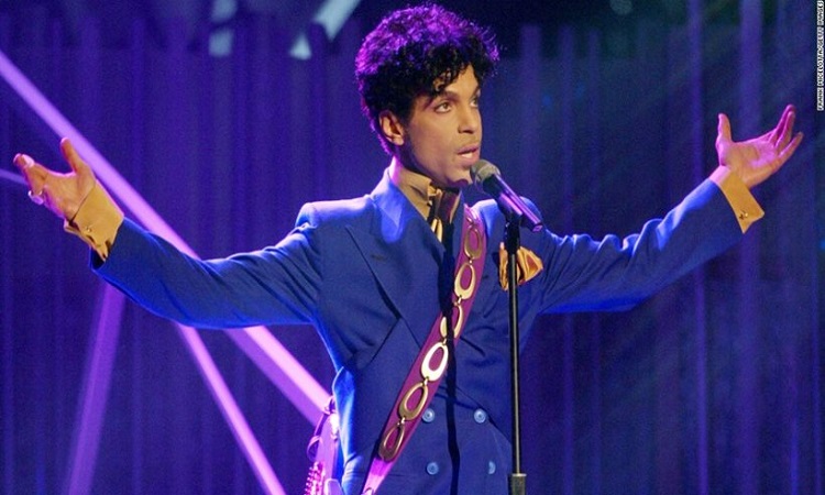 Γιατί δεν θα βρεις τα τραγούδια του Prince σε Spotify και Apple Music