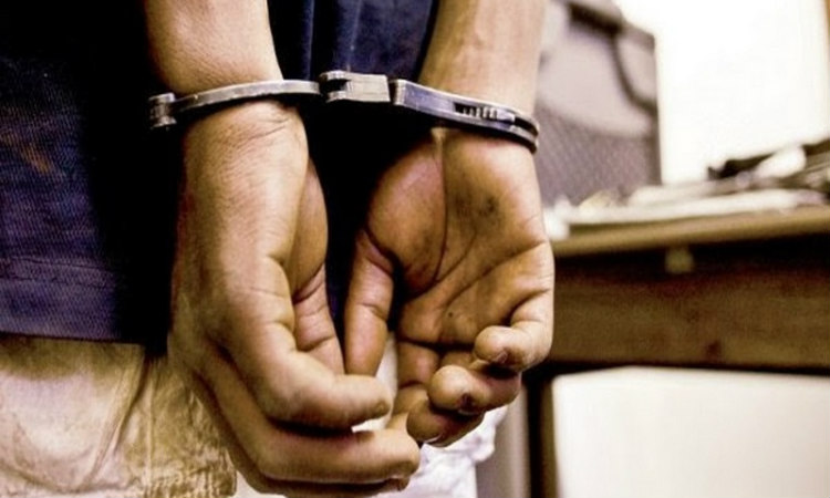 ΑΓΙΑ ΝΑΠΑ: Τον βρήκαν φορτωμένο με ναρκωτικά - Στο κελί 36χρονος