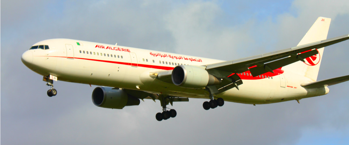 Αεροπλάνο της Air Algerie εξέπεμψε σήμα κινδύνου και μετά εξαφανίστηκε από τα ραντάρ