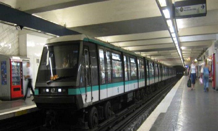Τραγωδία στο Μετρό του Παρισιού: Επιβάτης σκοτώθηκε όταν πιάστηκε το παλτό στη πόρτα