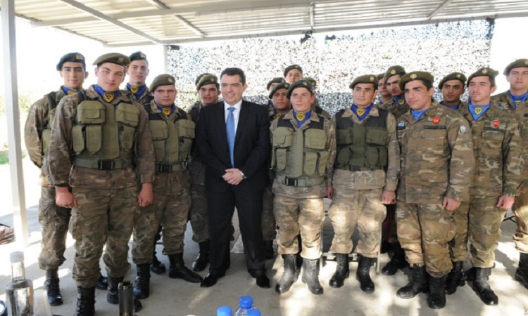 Ο Υπ. Άμυνας διαβεβαιώνει- Κυπριακά φθαρτά προμηθεύεται η Εθνική Φρουρά