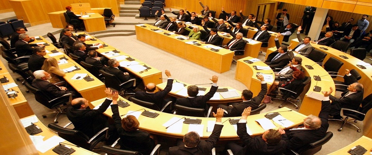 Επεισοδιακή η Ολομέλεια της Βουλής-  Απέρριψαν εγγραφή για συζήτηση του Κυπριακού πριν την ενημέρωση από τον ΠτΔ