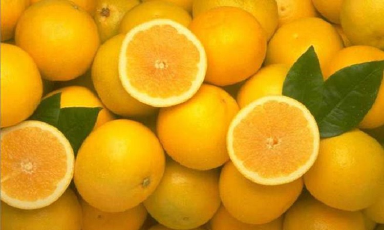 Η αλήθεια για το αν το πορτοκάλι ανεβάζει την πίεση