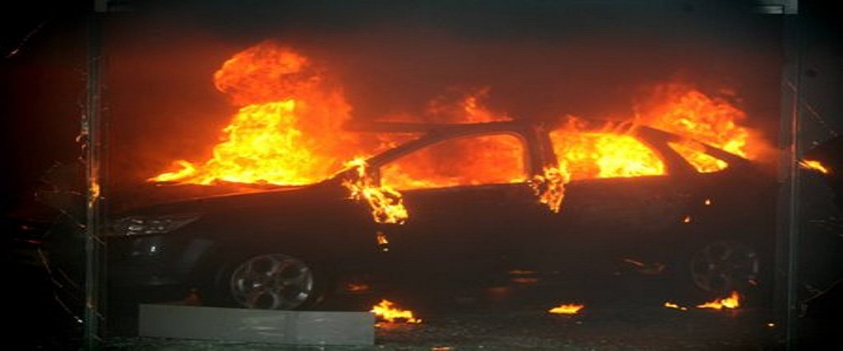 Έκαψαν το αυτοκίνητο 31χρονης απο την Αγία Φύλα – Πήρε «σβαρνα» και το όχημα της γειτόνισσας