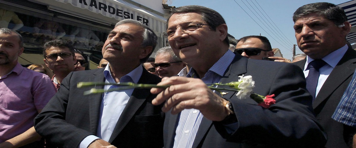 «Φουλάρουν» για λύση Αναστασιάδης και Ακιντζί - Στην τελική ευθεία οι διαπραγματεύσεις για το Κυπριακό