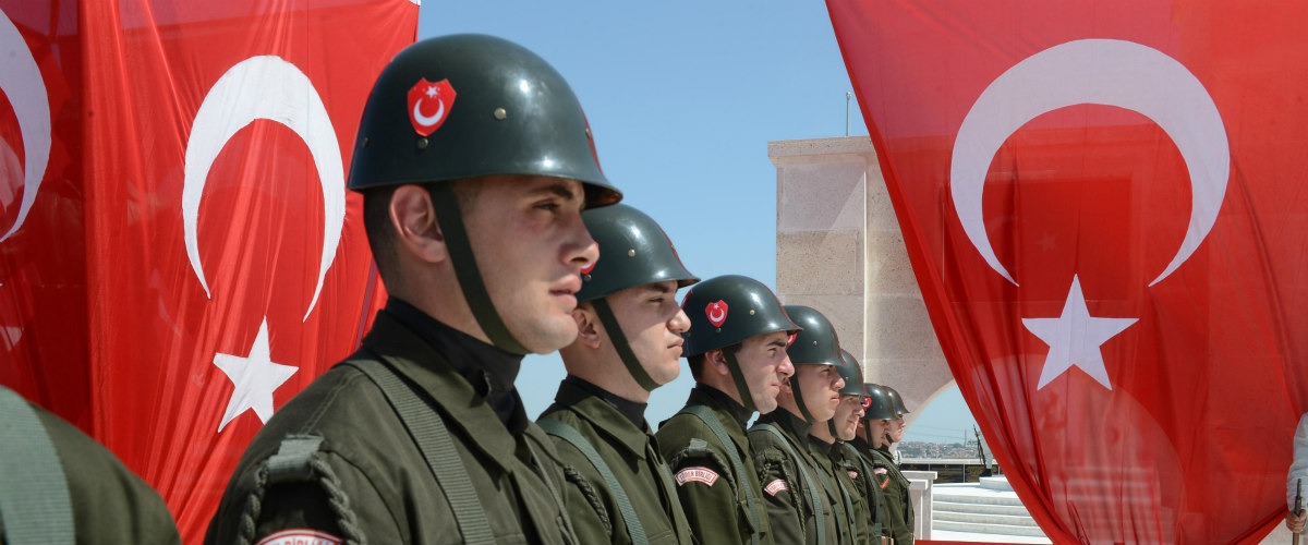 Τ/Κ επιχειρηματίας στο ThemaOnline: «Έχει καταντήσει μόδα να αυτοκτονούν και να τα ρίχνουν στον τουρκικό στρατό»