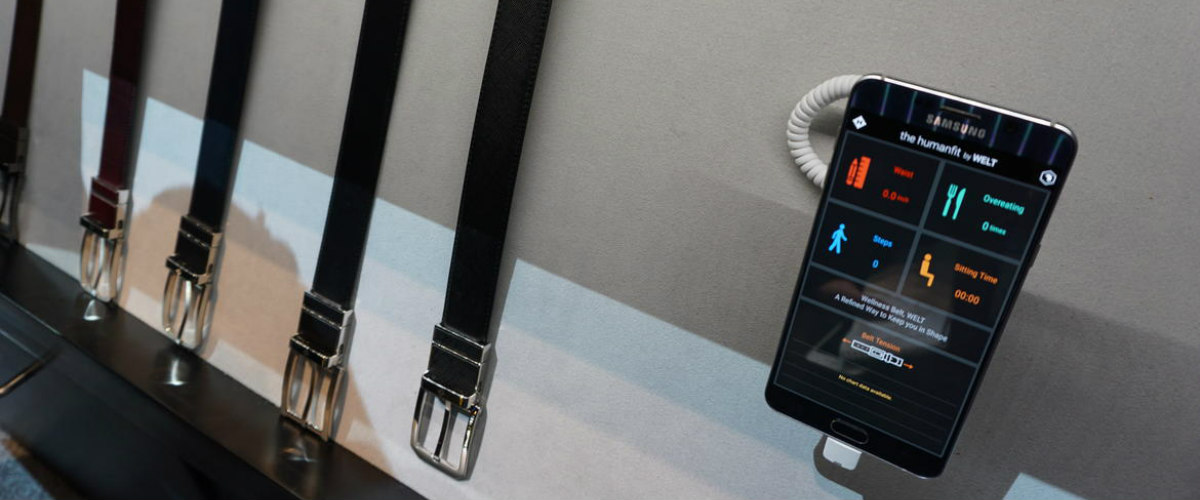 Τί κάνει μια ζώνη δίπλα σε ένα κινητό Samsung στην έκθεση του Τόκιο;