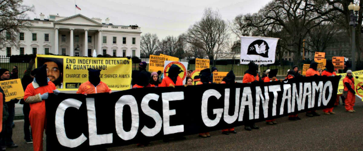 Κλείνουν οι ιστορικές φυλακές του Γκουαντάναμο;