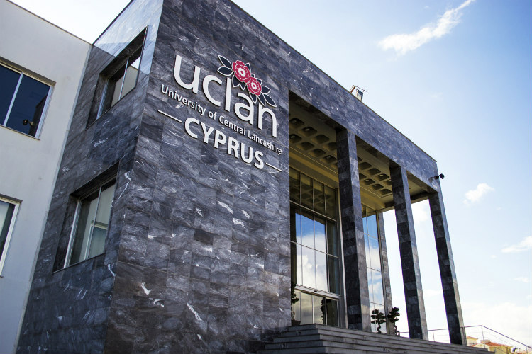Θέσεις εργασίας για ακαδημαϊκό προσωπικό στο UCLAN Cyprus
