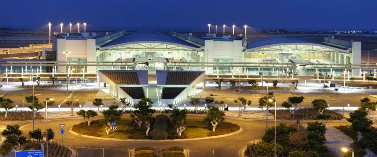 ΟΡΙΣΤΙΚΟ: Σε «Γλαύκος Κληρίδης» μετονομάζεται το Αεροδρόμιο Λάρνακας - Πότε θα γίνουν τα εγκαίνια