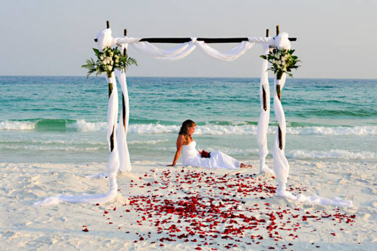 Έσοδα εκατομμυρίων ευρώ φέρνει στην Κύπρο ο γαμήλιος τουρισμός - Ποιοι ξένοι προτιμούν το νησί μας