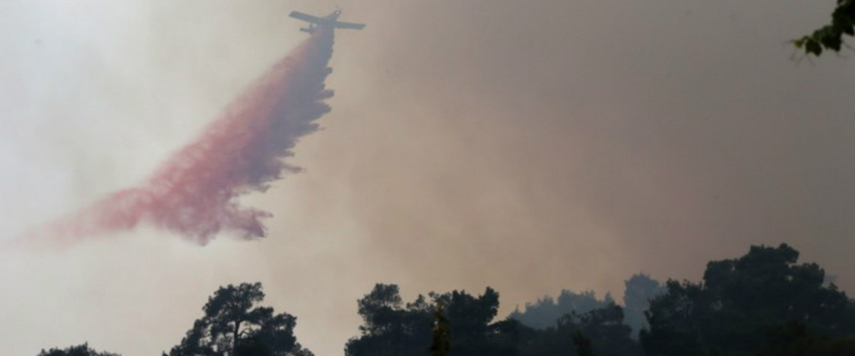 Καίγεται η Κρήτη: Οι φλόγες απειλούν το Ρέθυμνο