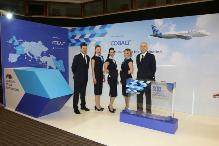Η Cobalt αναζητεί προσωπικό – Κενές θέσεις για αεροσυνοδούς και πιλότους