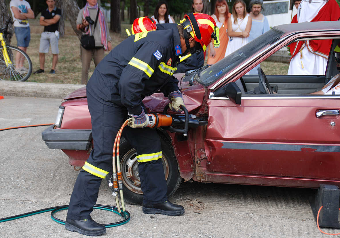 ΛΕΥΚΩΣΙΑ: Τροχαίο ατύχημα είχε ως αποτέλεσμα την παγίδευση γυναίκας σε όχημα - Χρειάστηκε η συμβολή της ΠΥ