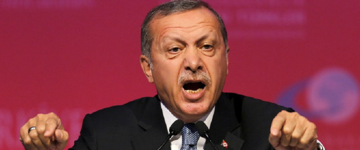 Επιχείρηση εκκαθάρισης από τον Ερντογάν - «Οι προδότες θα πληρώσουν βαρύ τίμημα»