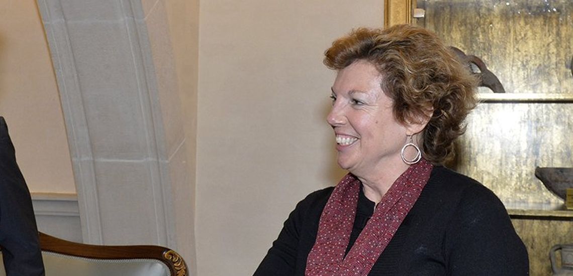 Κάθλιν Αν Ντόχερτι: Εντυπωσιασμένη από τα επιτεύγματα των ηγετών στις συνομιλίες δήλωσε η Αμερικανίδα πρέσβης