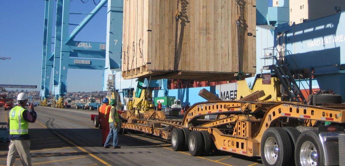 Πανικός στο Λιμάνι Λεμεσού – Κοντέινερ 25 τόνων έπεσε από γερανό σε κουβούκλιο εργαζομένων  – VIDEO