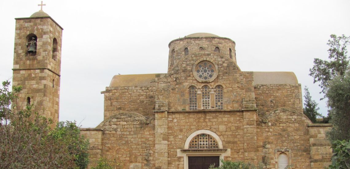 Προσκύνημα στο κατεχόμενο μοναστήρι του Αποστόλου Βαρνάβα – Ακόμη ένας χρόνος μακριά από τις πατρογονικές εστίες