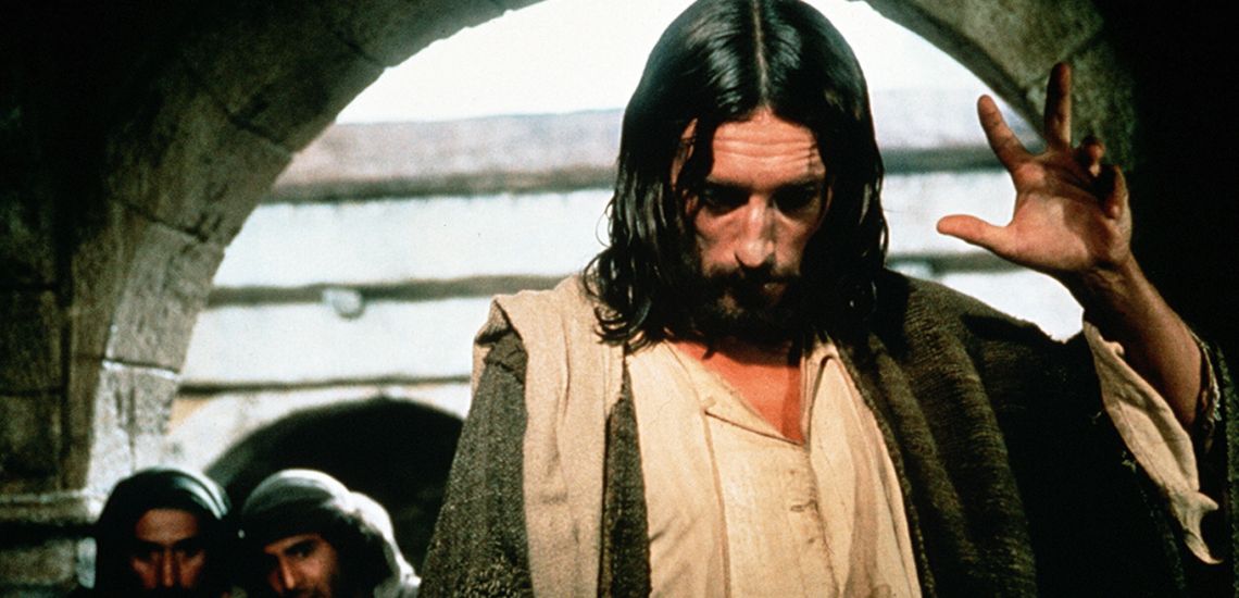 «Ιησούς από την Ναζαρέτ»: Προβάλλεται σε πάνω από 130 κανάλια στην Ευρώπη – Πόσα παίρνει ο πρωταγωνιστής της σειράς κάθε χρόνο