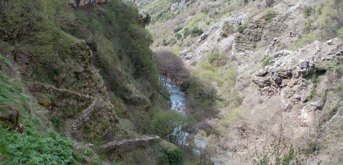Βρέθηκε νεκρός 86χρονος βοσκός σε χαράδρα 80 μέτρων - «Μαύρο» Πάσχα για την οικογένειά του στην Ελλάδα