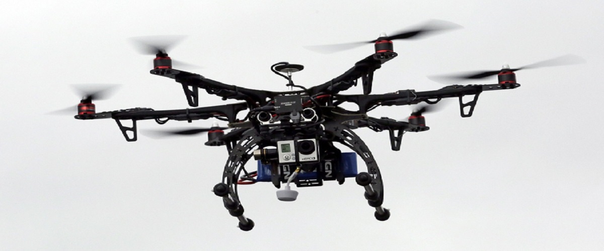 Φωτογράφιζαν με drone κοντά σε στρατόπεδο στην Πάφο – Διερευνά την υπόθεση η Αστυνομία