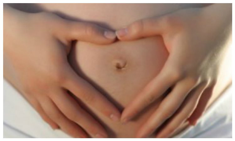 Τρισευτυχισμένη μανούλα η Κύπρια celebrity! Έγκυος ξανά και κάνει νάζια με τον μπέμπη… (ΦΩΤΟ)