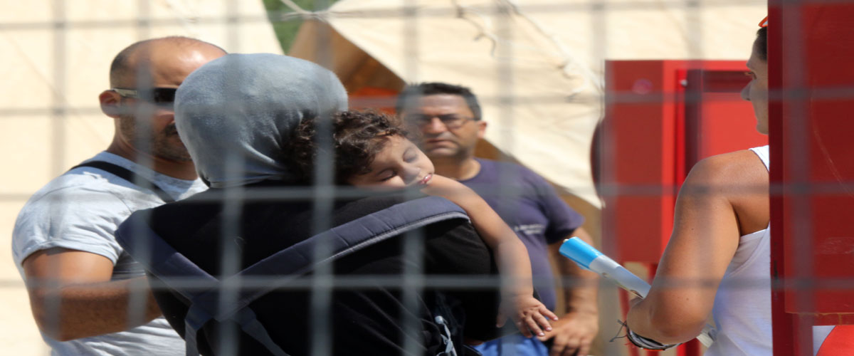 Οκταήμερη κράτηση σε τρεις διακινητές προσφύγων από τη Συρία - Μαϊμού τα λιποθυμικά επεισόδια