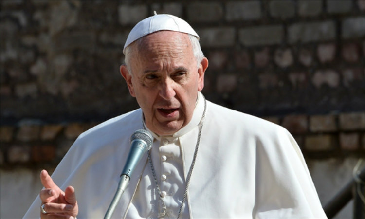Έκκληση Πάπα στις καλόγριες: «Μην χάνεστε στο facebook!»