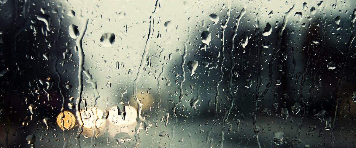 ΚΑΙΡΟΣ: Αρχίστε να βγάζετε τα μάλλινα απ’τα ντουλάπια! Έρχονται βροχές και χαμηλές θερμοκρασίες
